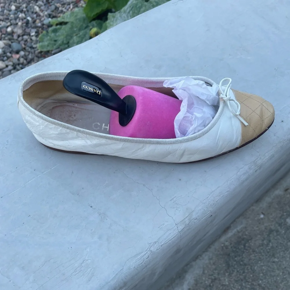 Chanel Shoes - Picture 8 of 14